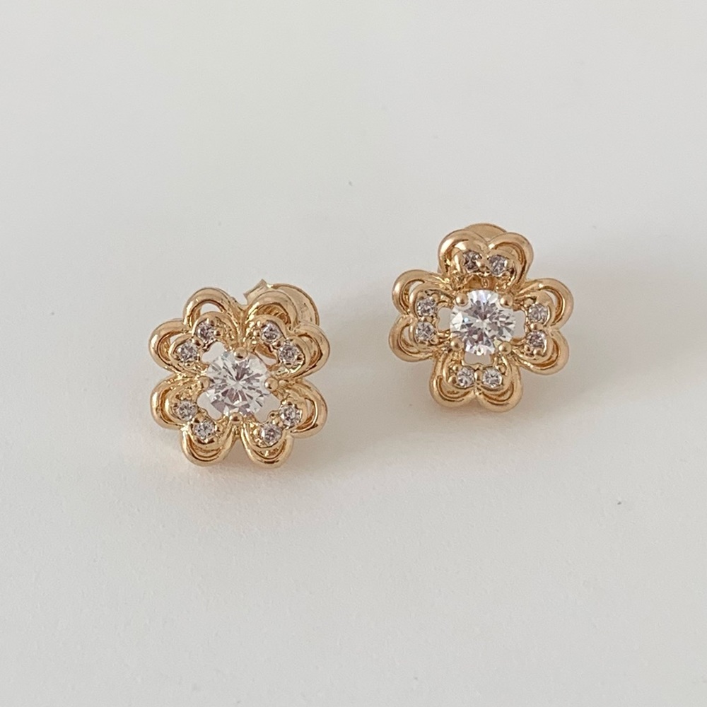 Gold filled stud earring